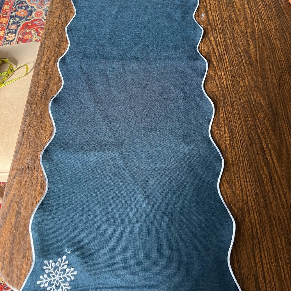 Winter runner - Picture 2 of 3
